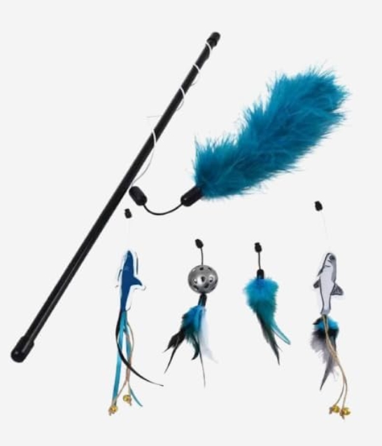 Naomi - Cat Toys4*